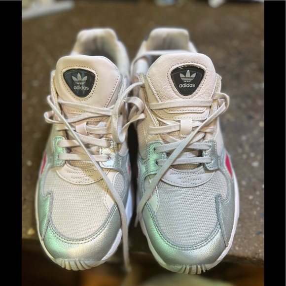 ADIDAS FALCON ORCHID💕Size 7.5 Excellent Condition close to new ! - Picture 2 of 15